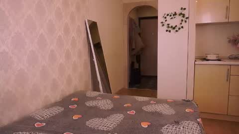 Lesley online show from 11.30.25