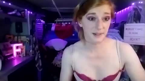 LesleyGumGrass- The Boring Trans girl online show from 02.26.25