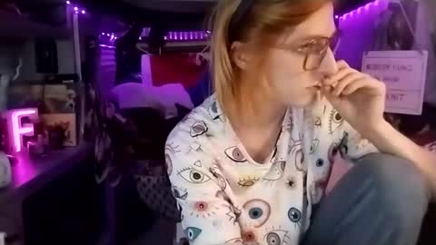 LesleyGumGrass- The Boring Trans girl online show from 03.05.25