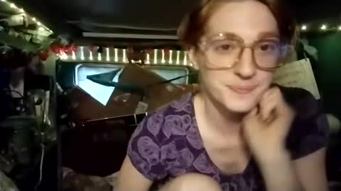 LesleyGumGrass- The Boring Trans girl online show from 05.20.26