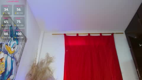 Snapshot of leslie17_ chatting on 11.07.25 Leslie online show from 11.07.25