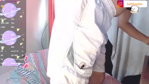 Snapshot of leslie__anderson chatting on 09.20.25 Leslie online show from 09.20.25