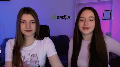 leslie_bird online show from 12.04.25