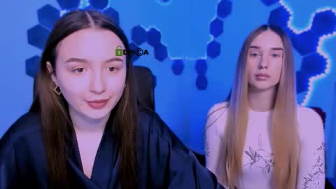 leslie_bird online show from 12.16.25