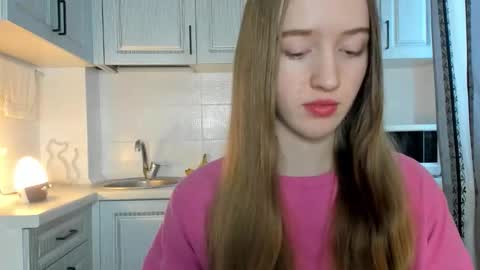  LESLIE   online show from 11.30.25