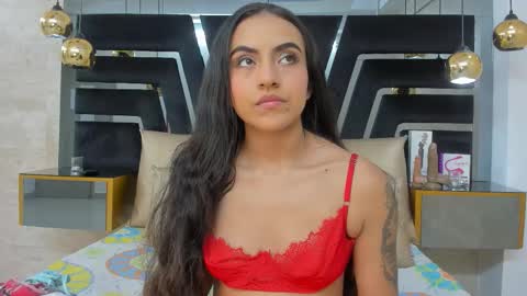 LeslieBush online show from 10.25.25