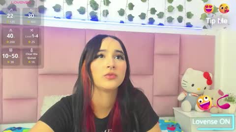 Snapshot of lesliecute69 chatting on 02.22.26 leslie online show from 02.22.26