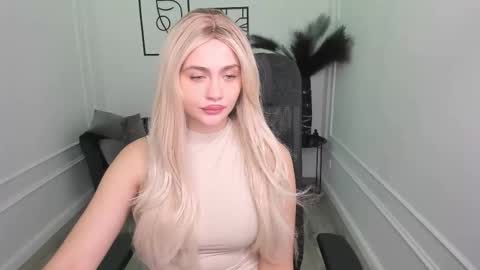 lesliemineg online show from 09.23.25