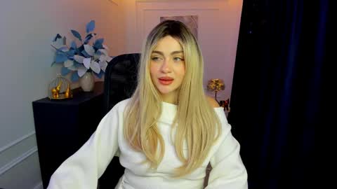 lesliemineg online show from 11.23.25