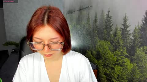 Lessi online show from 04.07.26