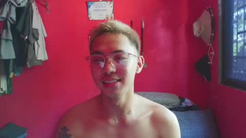 lesteryooo online show from 04.03.26