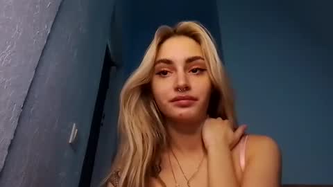 lesyawhite online show from 11.08.25