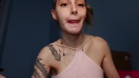 lesyawhite online show from 11.17.25