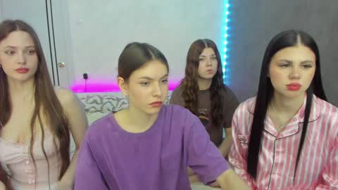 Snapshot of let_me_seee chatting on 02.03.25 Fiona online show from 02.03.25