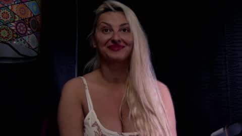 leticiareys online show from 04.20.26