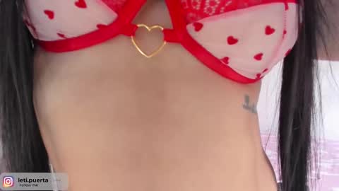 Snapshot of leticiaroldan chatting on 02.14.25 Leticia online show from 02.14.25
