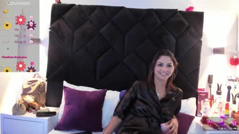Snapshot of letiziia_sky chatting on 01.30.25 letiziia online show from 01.30.25