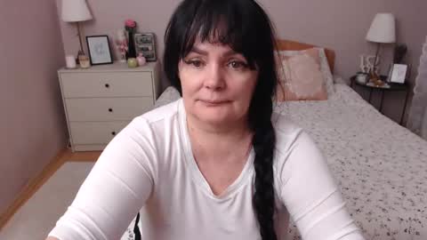 Mary online show from 12.04.24