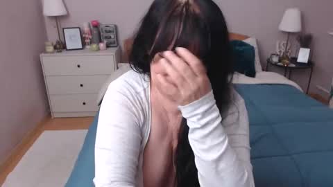 Mary online show from 11.13.25