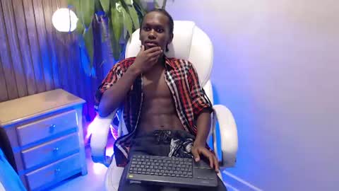 Levi Mackie online show from 08.04.26
