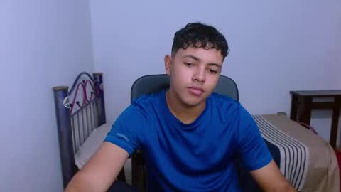 Snapshot of levii_7 chatting on 09.21.25 0600AM-1200PM - online show from 09.21.25