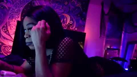 Snapshot of lewenskiimeranda chatting on 09.24.25 luuluulewinskii online show from 09.24.25