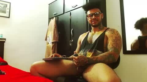 Lewis Strong online show from 12.01.25