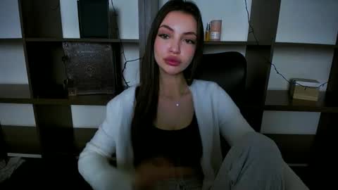 Alexia online show from 01.18.25