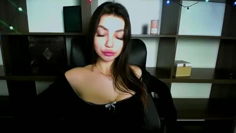 Alexia online show from 02.13.25