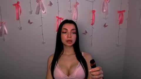 Alexia online show from 04.19.26