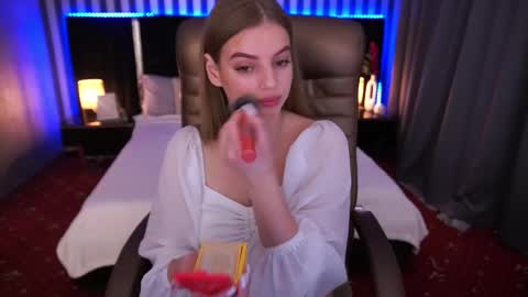 Snapshot of lexi_si chatting on 02.28.25 lexi_si online show from 02.28.25