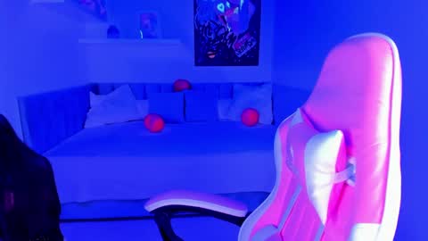Lexi GTM2 MonWedThurSatSun 1000am-400pm online show from 03.12.25