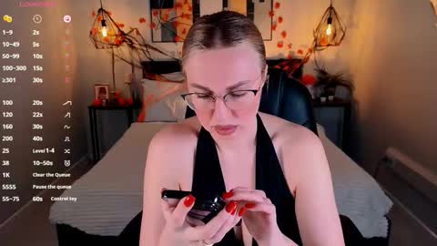 Snapshot of lexi_terele chatting on 11.20.25 Lexy - Follow me online show from 11.20.25