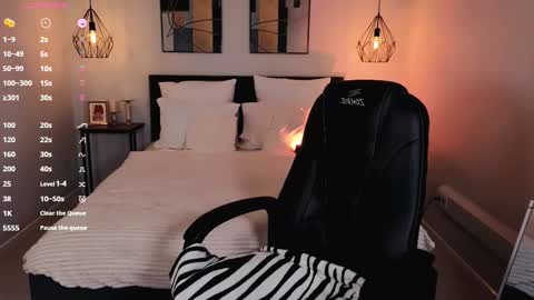 Snapshot of lexi_terele chatting on 11.27.25 Lexy - Follow me online show from 11.27.25