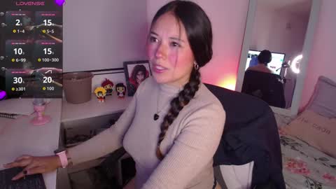 Lexie Thompson   8pm  0000am -5 online show from 11.19.25