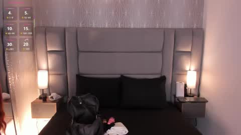 Snapshot of lexiee__ chatting on 11.20.25 lexiee__ online show from 11.20.25