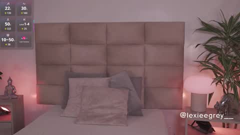 Lexie  online show from 03.12.26