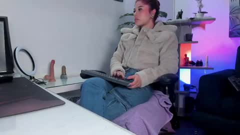Lexie  online show from 05.22.26