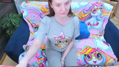 Snapshot of lexihoward chatting on 06.18.26 Lexi online show from 06.18.26