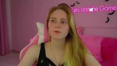 Lexi online show from 10.18.25