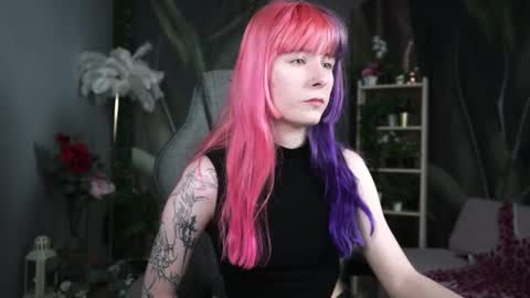 Snapshot of lexiwenford chatting on 06.30.26 Lexi Wenford NO NUDE GODDESS online show from 06.30.26