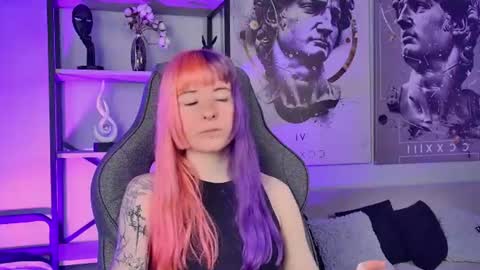 Snapshot of lexiwenford chatting on 07.04.26 Lexi Wenford NO NUDE GODDESS online show from 07.04.26
