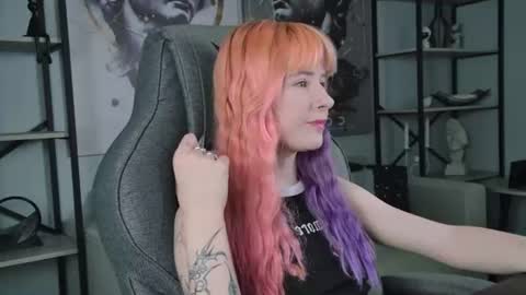 Snapshot of lexiwenford chatting on 07.23.26 Lexi Wenford NO NUDE GODDESS online show from 07.23.26