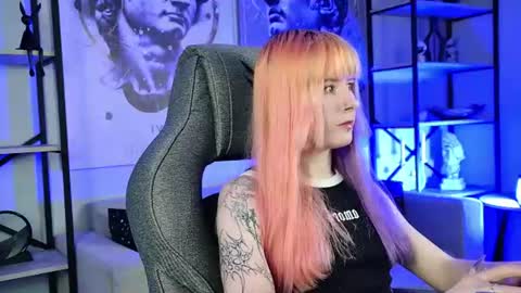 Snapshot of lexiwenford chatting on 07.24.26 Lexi Wenford NO NUDE GODDESS online show from 07.24.26