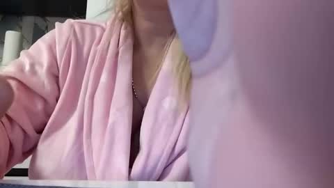 Hannah online show from 02.14.26