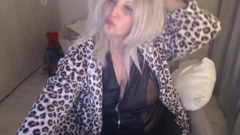 Hannah online show from 04.24.26