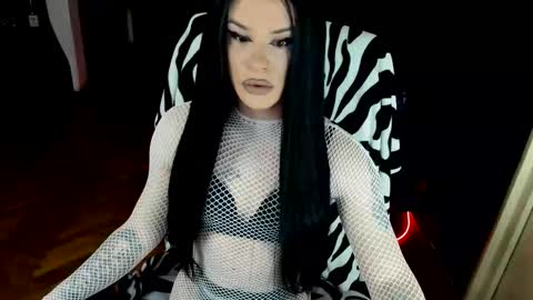 Snapshot of lexxymiss chatting on 12.20.25 eva lexy you may call me Miss online show from 12.20.25