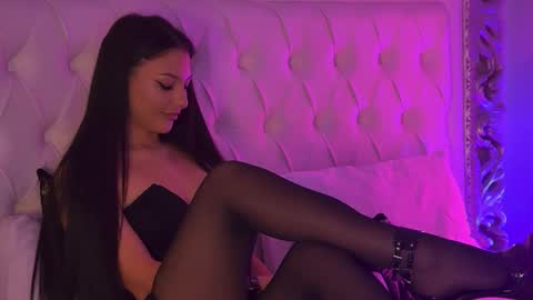 LexyBanks online show from 12.19.25