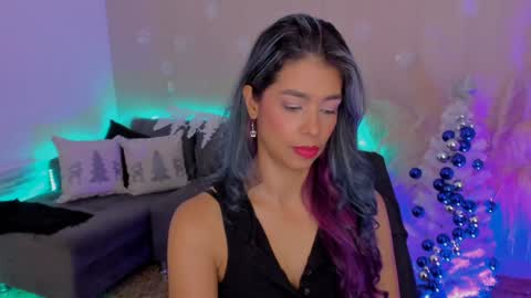 Snapshot of lexy_fox2 chatting on 12.04.24 Lexy online show from 12.04.24