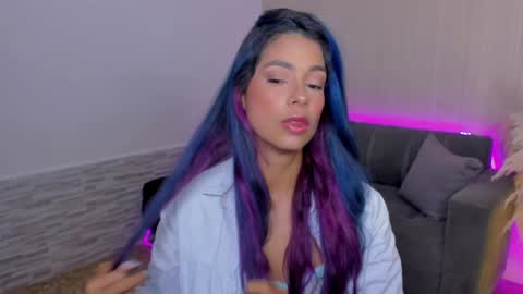 Snapshot of lexy_fox2 chatting on 01.20.25 Lexy online show from 01.20.25